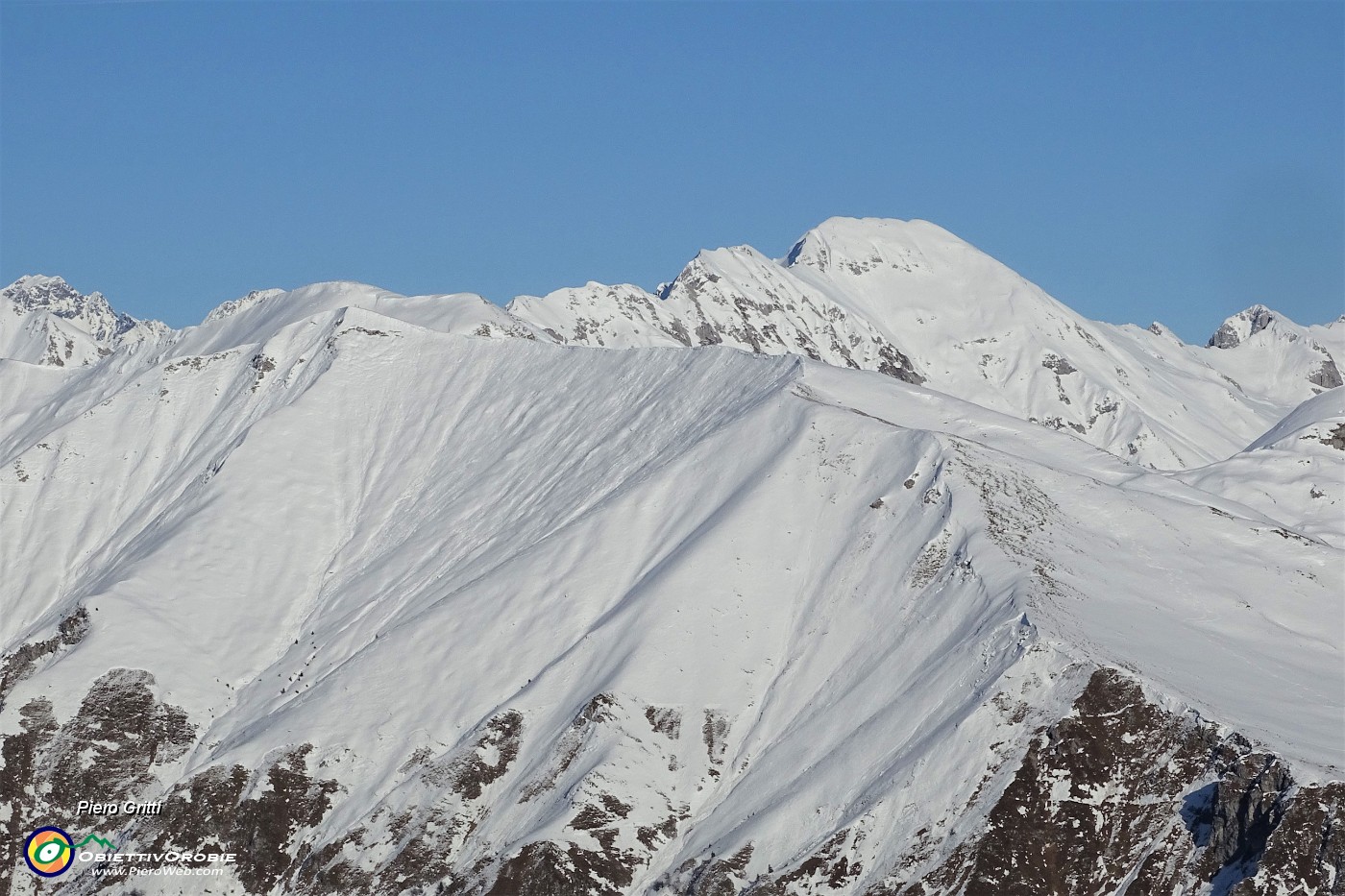 51 Zoom verso Cima Grem e Pizzo Arera.JPG